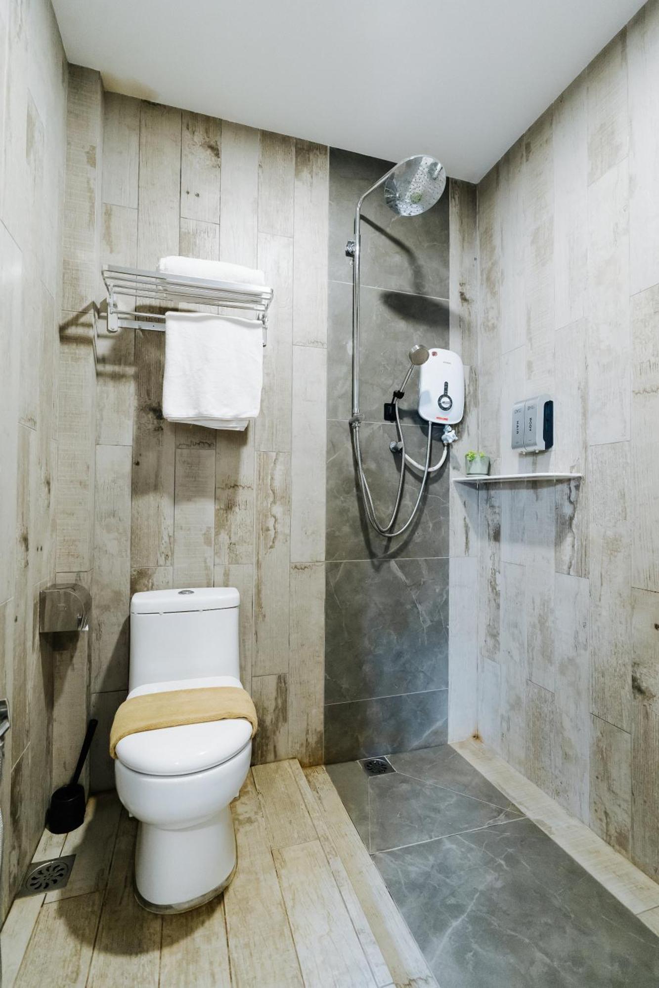 Wang'S Bnb 4 Bedrooms Villa George Town Zewnętrze zdjęcie
